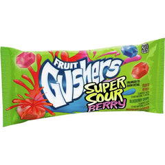 Bocadillos Gushers Super Sour con sabor a frutos rojos – 2 oz