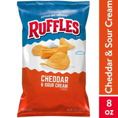 Papas fritas Ruffles con sabor a cheddar y crema agria – 8 oz